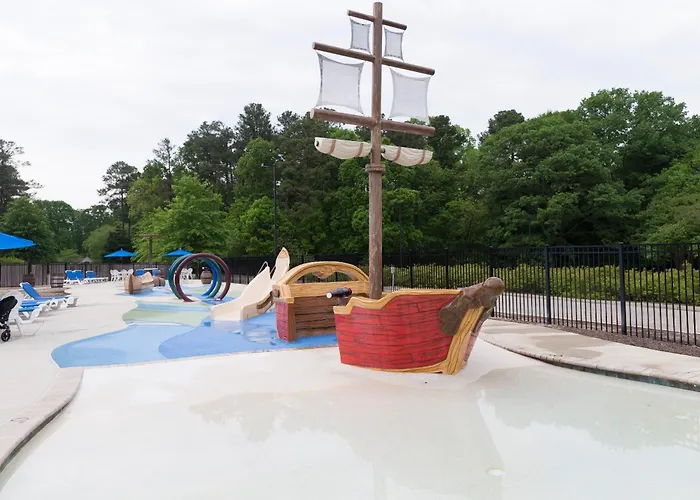 Williamsburg Woodlands Hotel & Suites, An Official Colonial Williamsburg Hotel